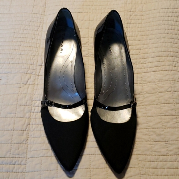 Stunning black patent leather and suede pumps. - Picture 1 of 5